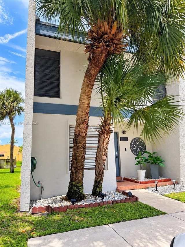 9251 NW 14th Court 257, Pembroke Pines, FL 33024