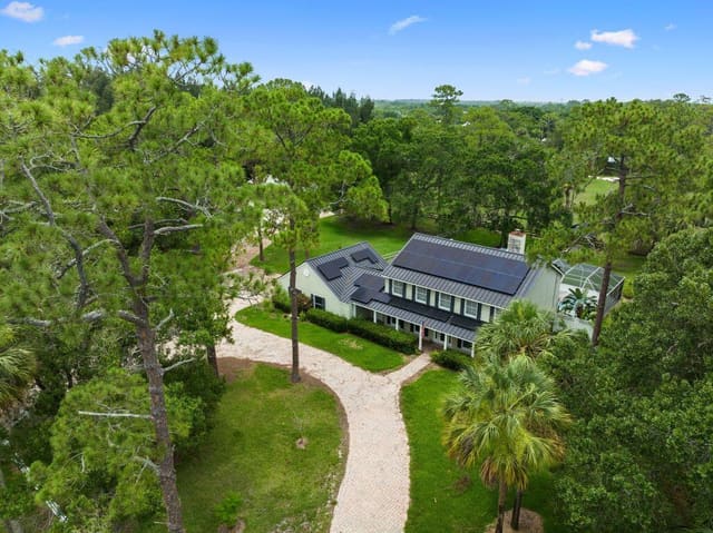 4900 2ND Street, Vero Beach, FL 32968