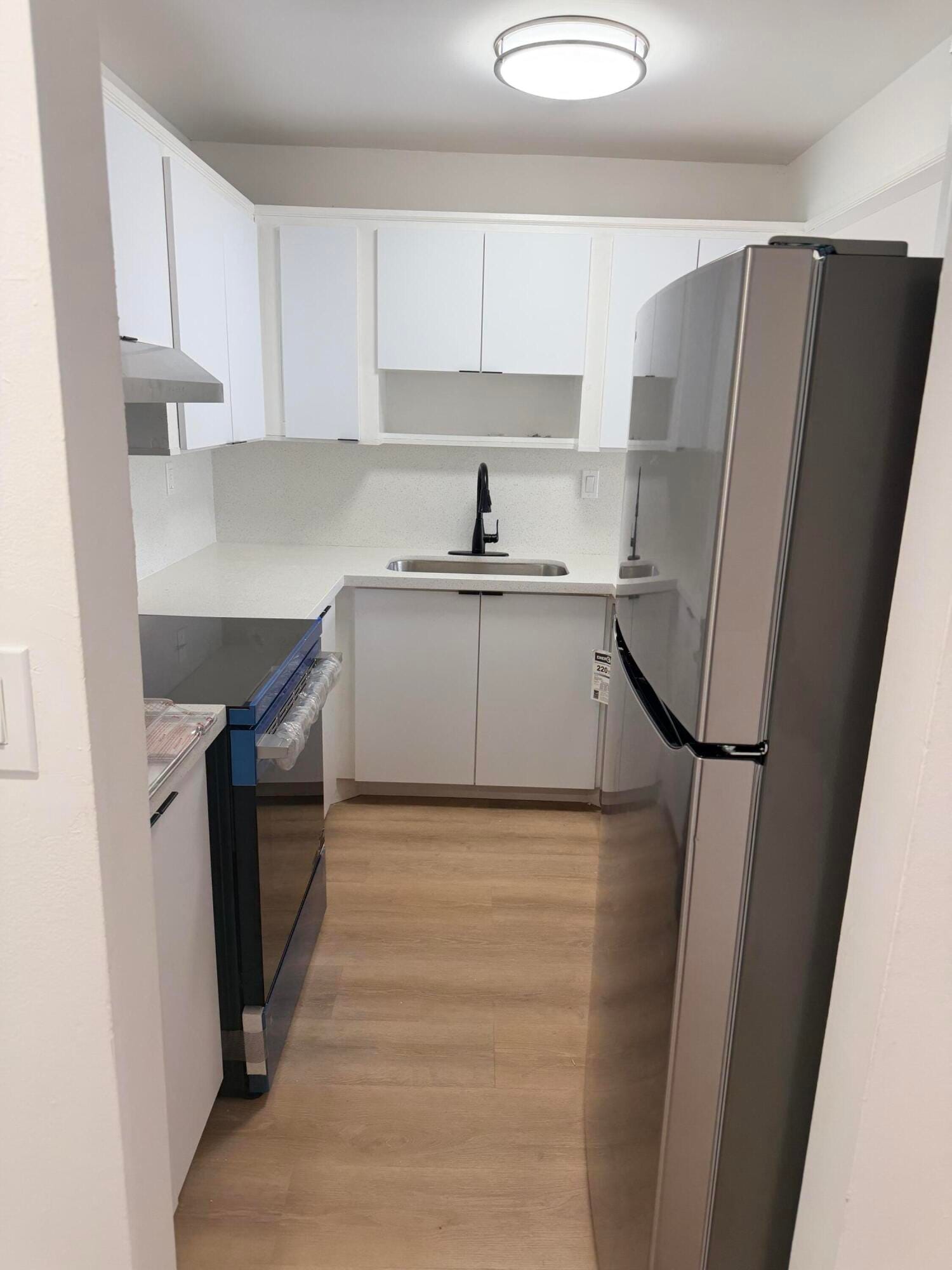 9301 SW 92nd Avenue S A308 — photo 4
