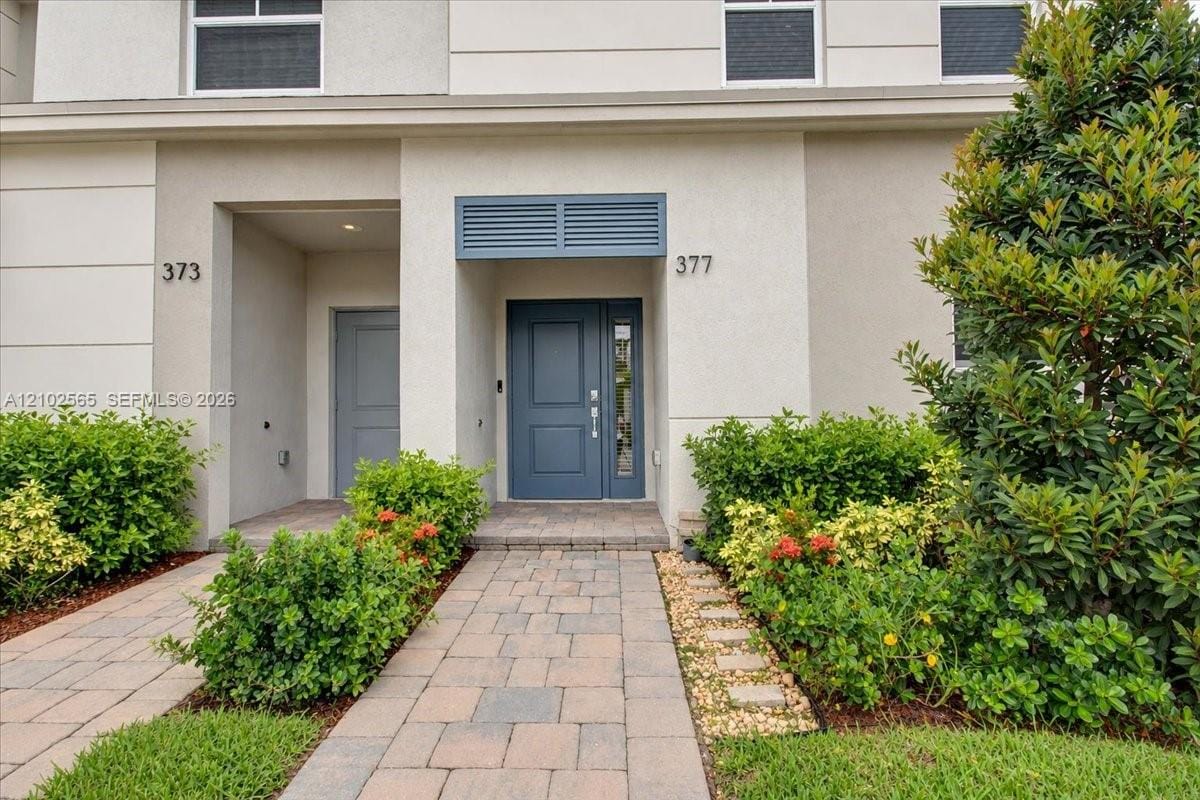 377 NE 1st Drive, Florida City, FL 33034 photo 3