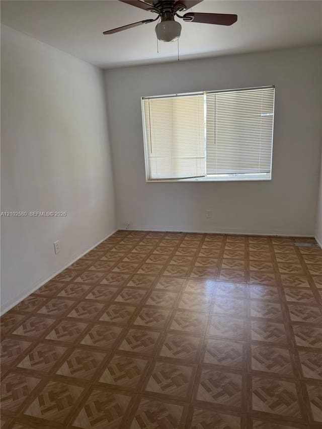 325 NE 2nd Street 6, Hallandale Beach, FL 33009