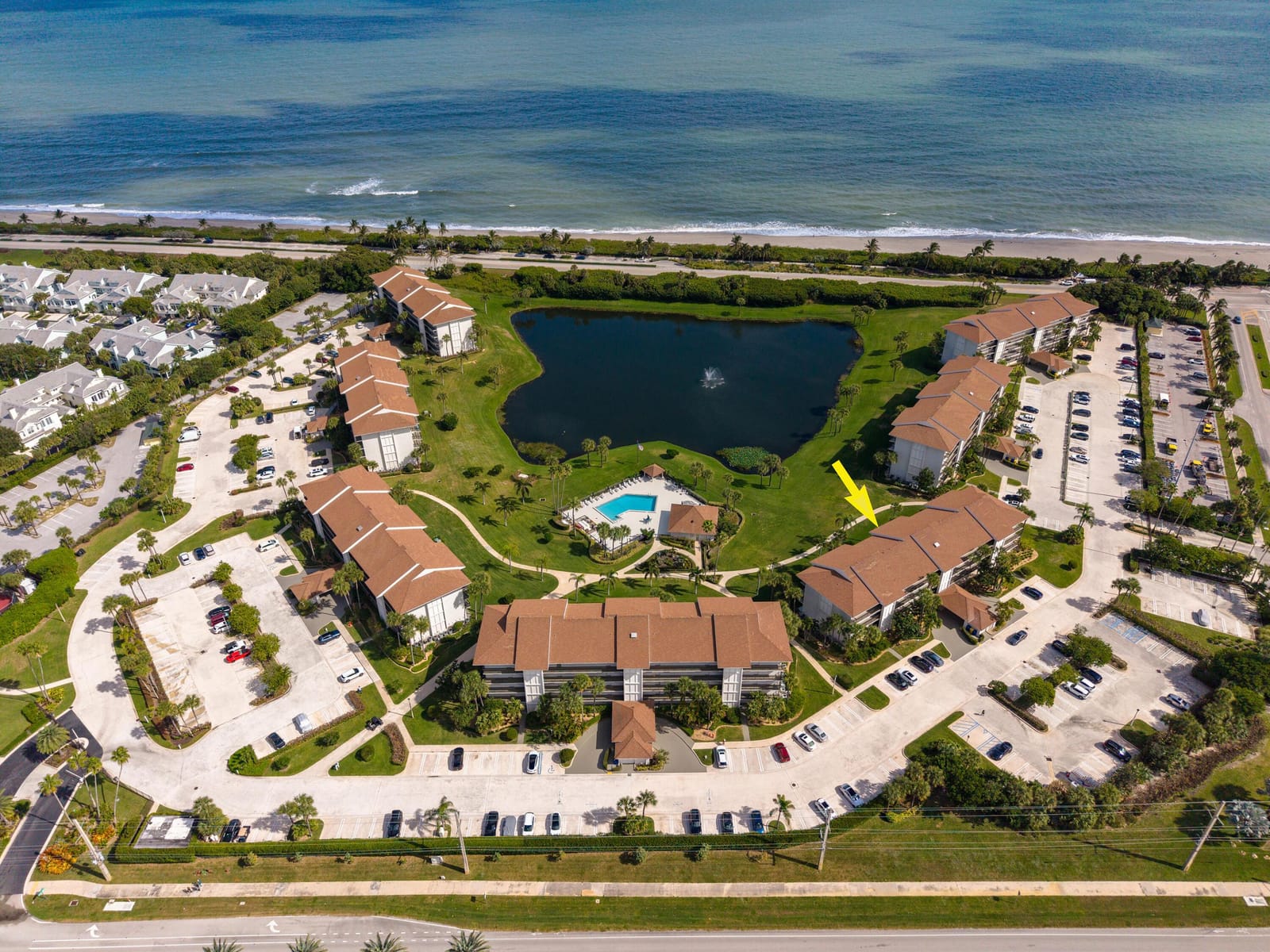 601 S SEAS Drive 204, Jupiter, FL 33477 photo 4