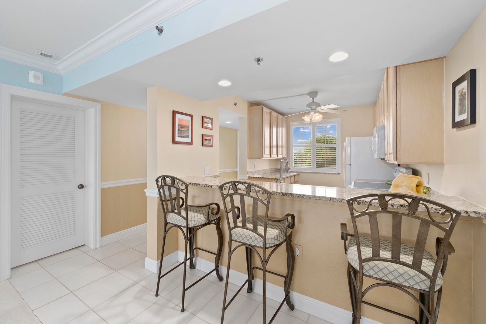 601 S SEAS Drive 204, Jupiter, FL 33477 photo 6