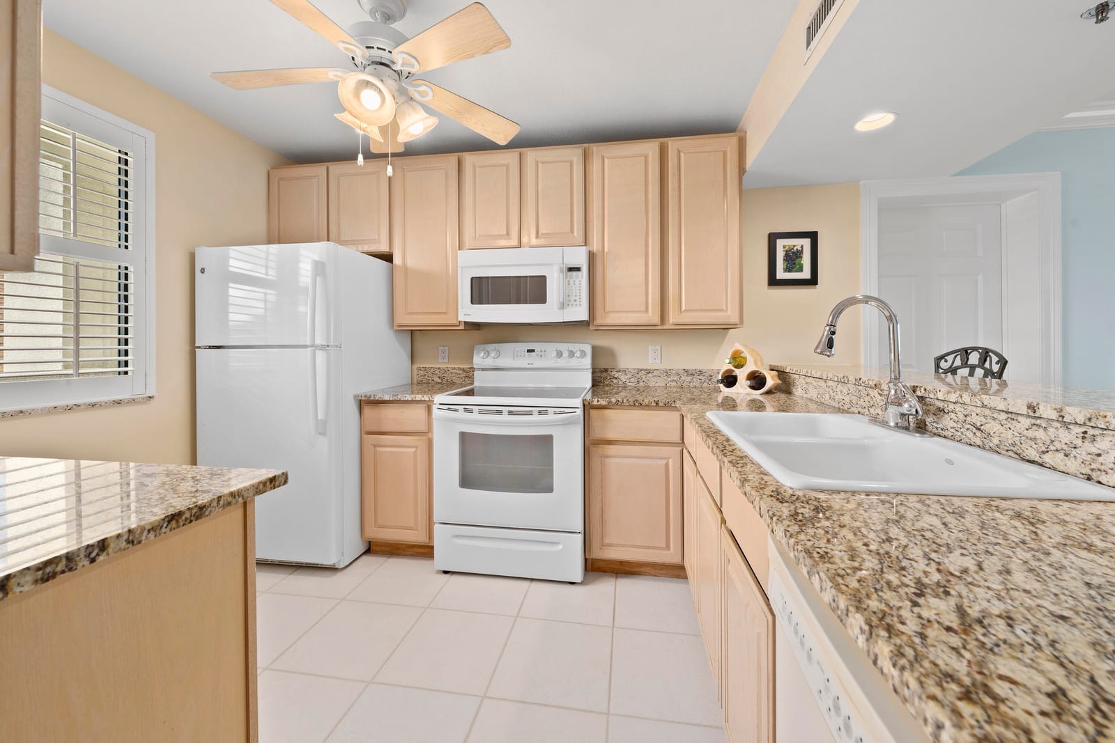 601 S SEAS Drive 204, Jupiter, FL 33477 photo 7