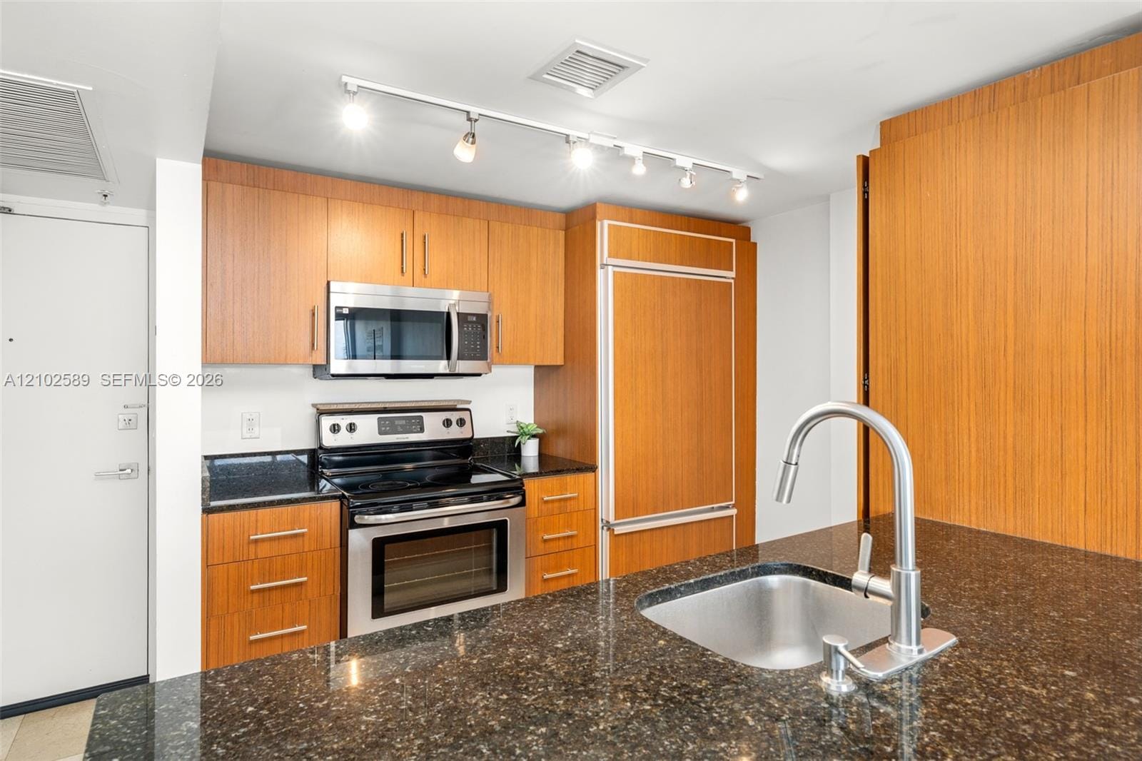 10275 Collins Avenue 327, Bal Harbour, FL 33154 photo 14