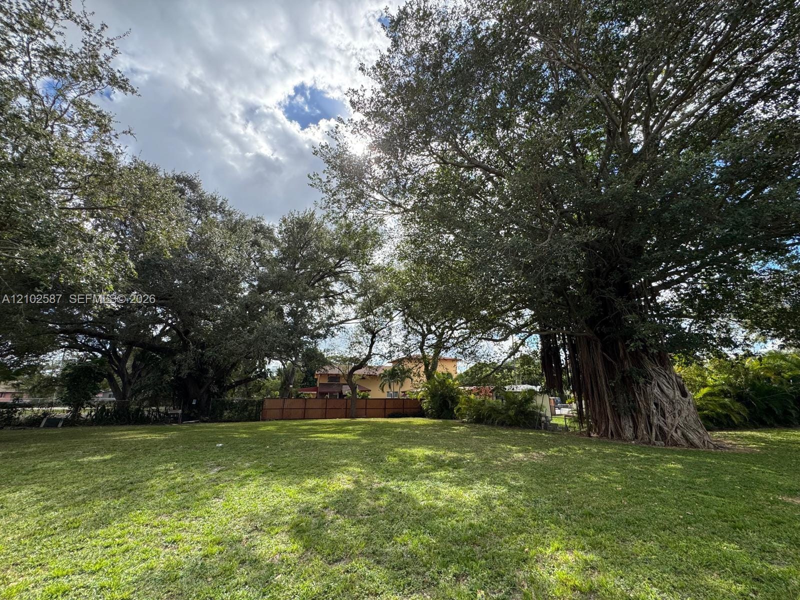 2550 NE 184th Terrace 2550, North Miami Beach, FL 33160 photo 12