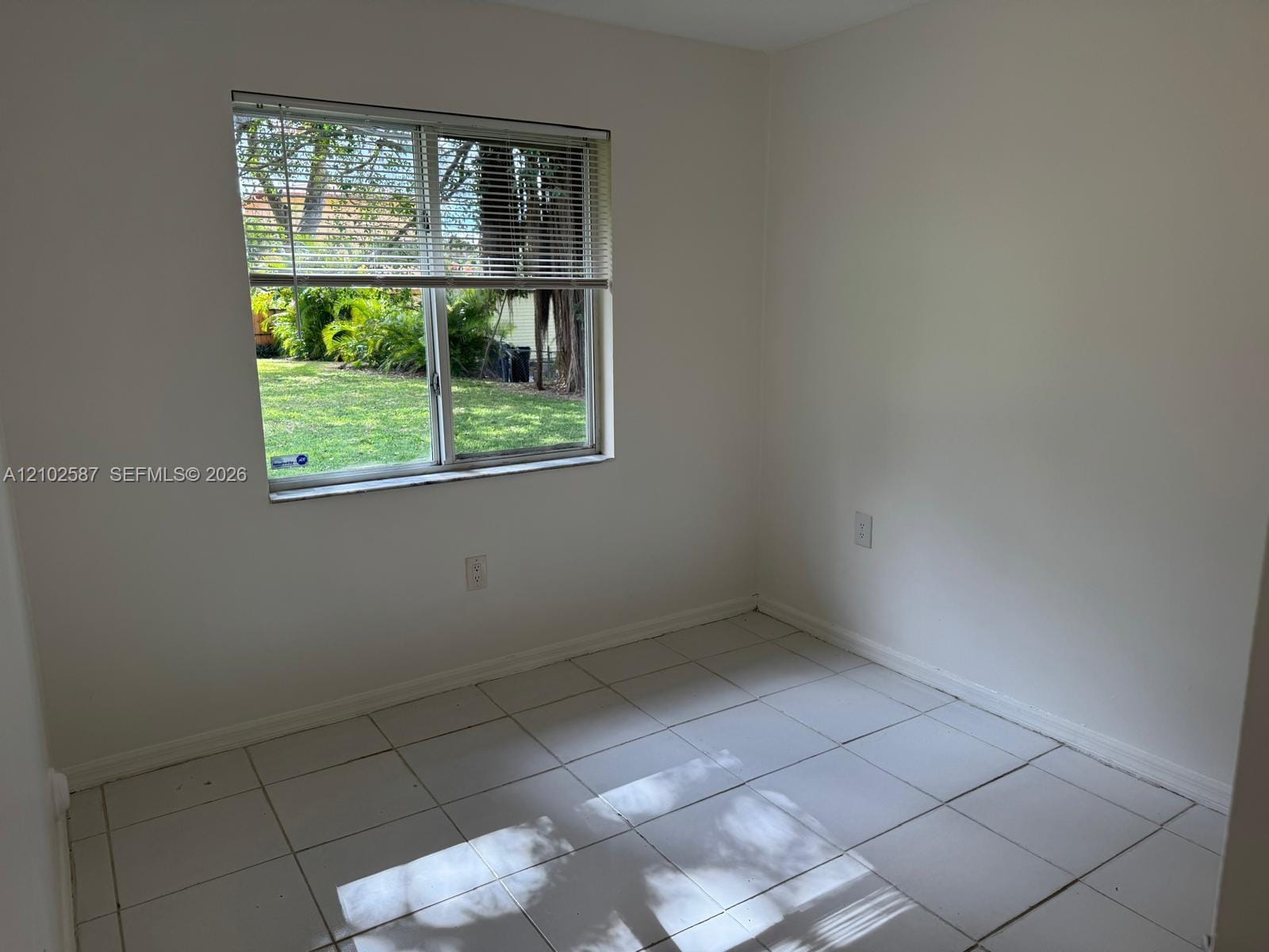 2550 NE 184th Terrace 2550, North Miami Beach, FL 33160 photo 5