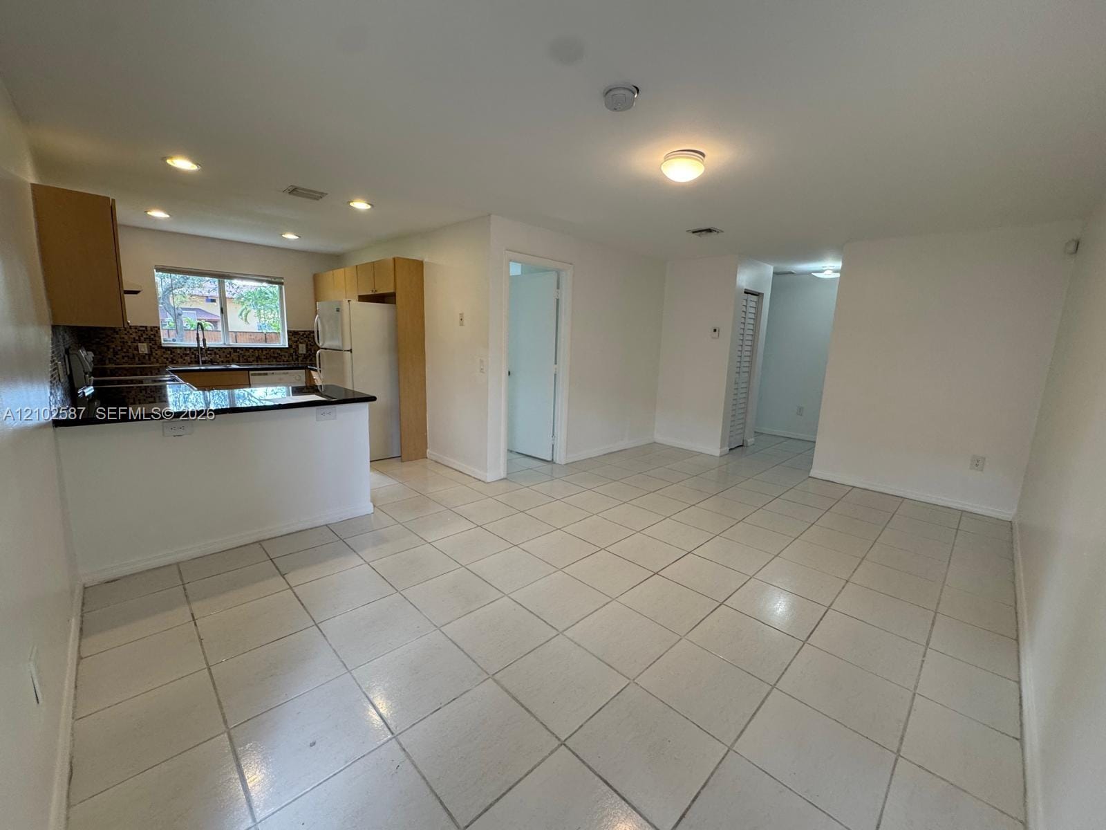 2550 NE 184th Terrace 2550, North Miami Beach, FL 33160 photo 6