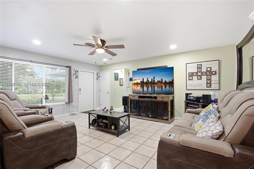 341 SW 54th Avenue, Plantation, FL 33317 photo 11