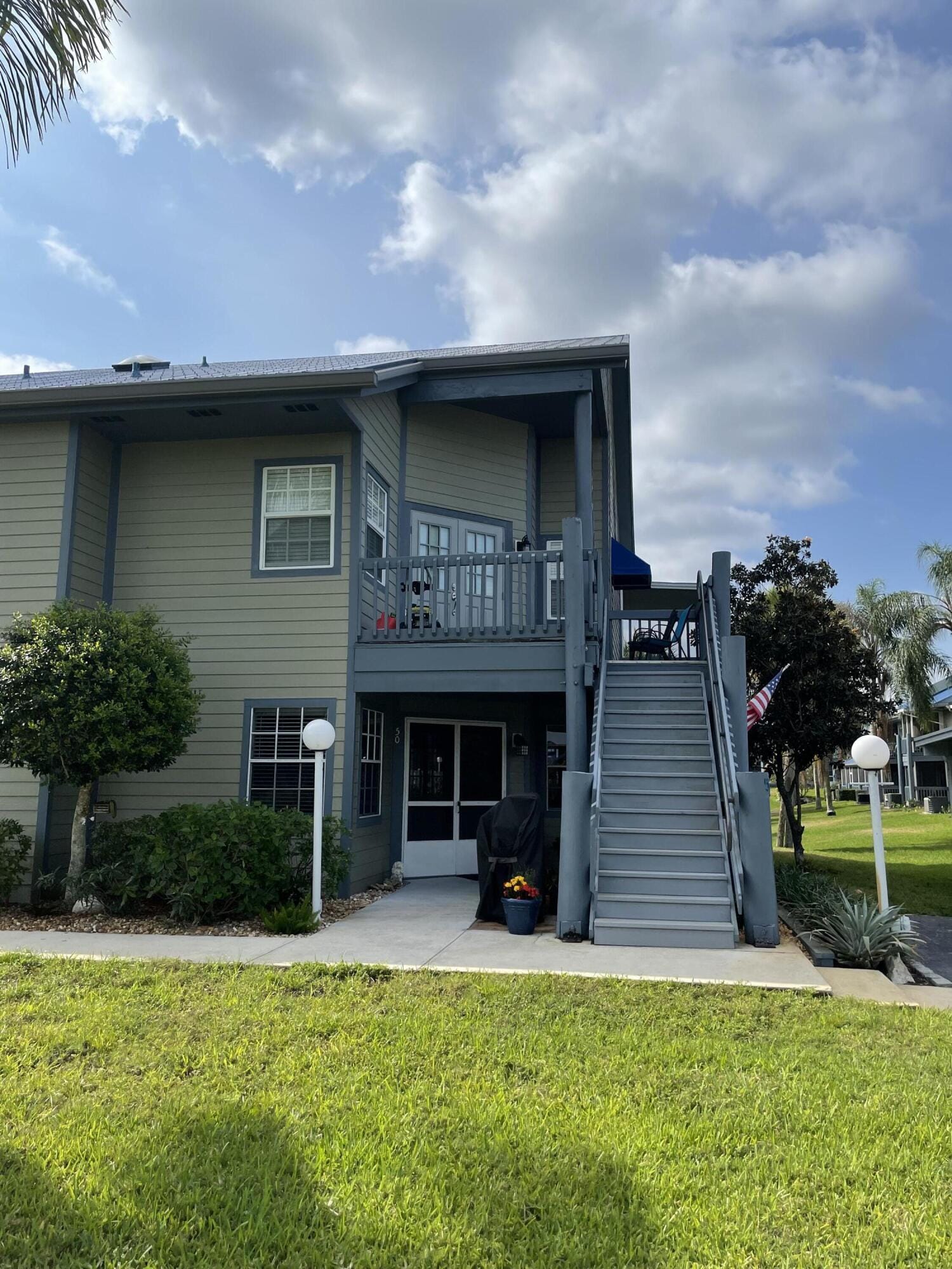 1461 NE 14TH Court T-52, Jensen Beach, FL 34957 photo 2