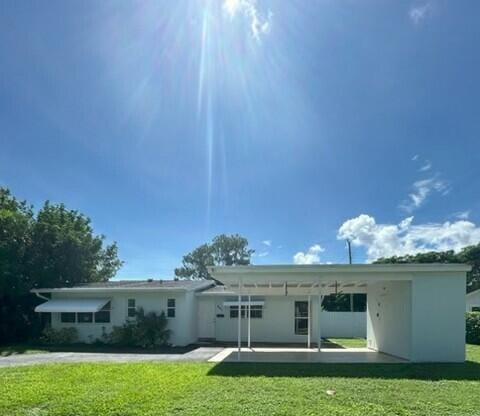 3 bedroom home for sale at 841 CINNAMON, North Palm Beach, FL 33408 — $3,400