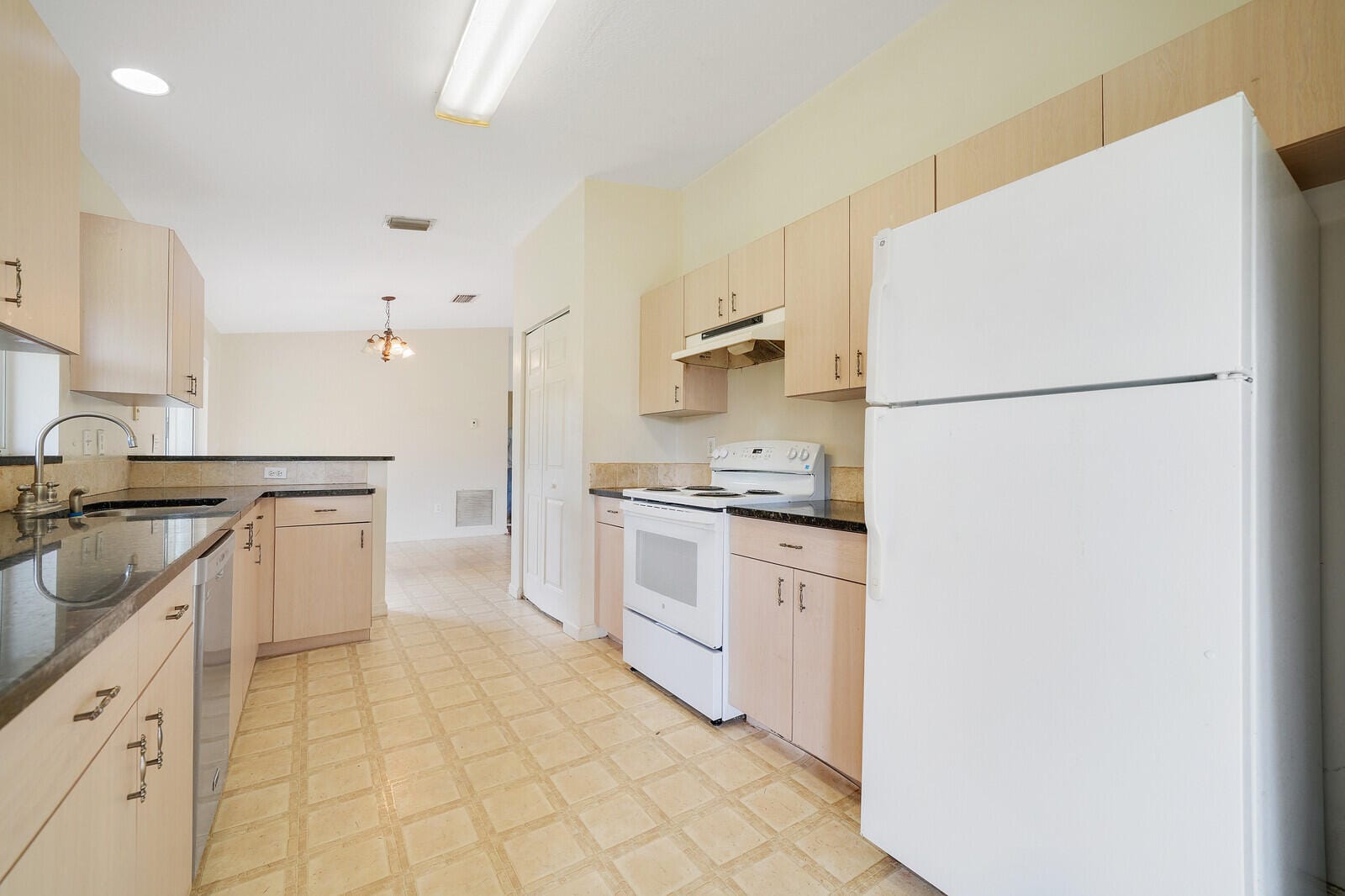 13172 ORANGE Boulevard, The Acreage, FL 33412 photo 14