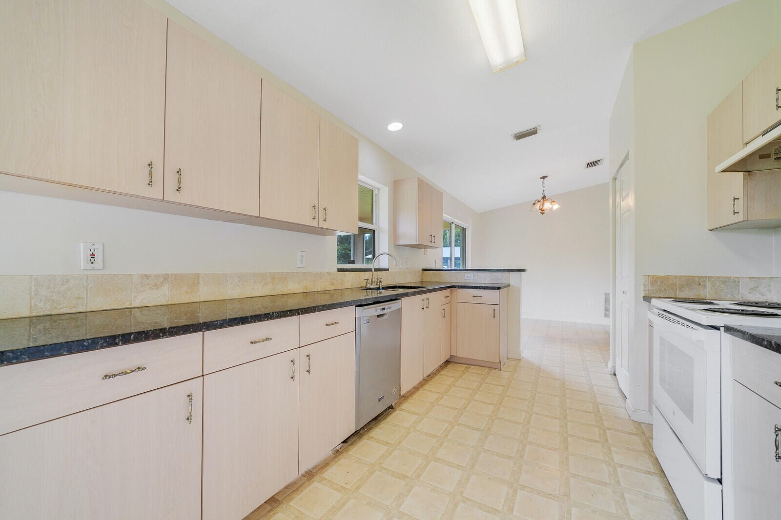 13172 ORANGE Boulevard, The Acreage, FL 33412 photo 15