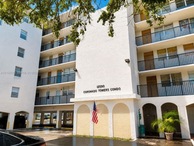 12590 NE 16th Avenue 303, North Miami, FL 33161