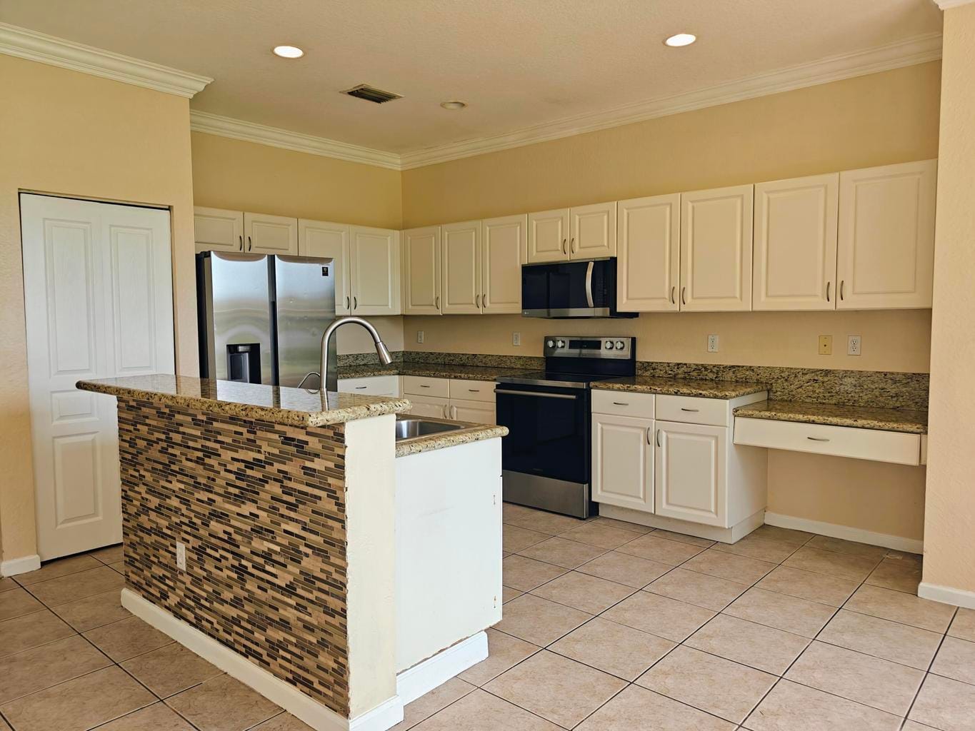 624 Garden Cress Trail, Royal Palm Beach, FL 33411 photo 5