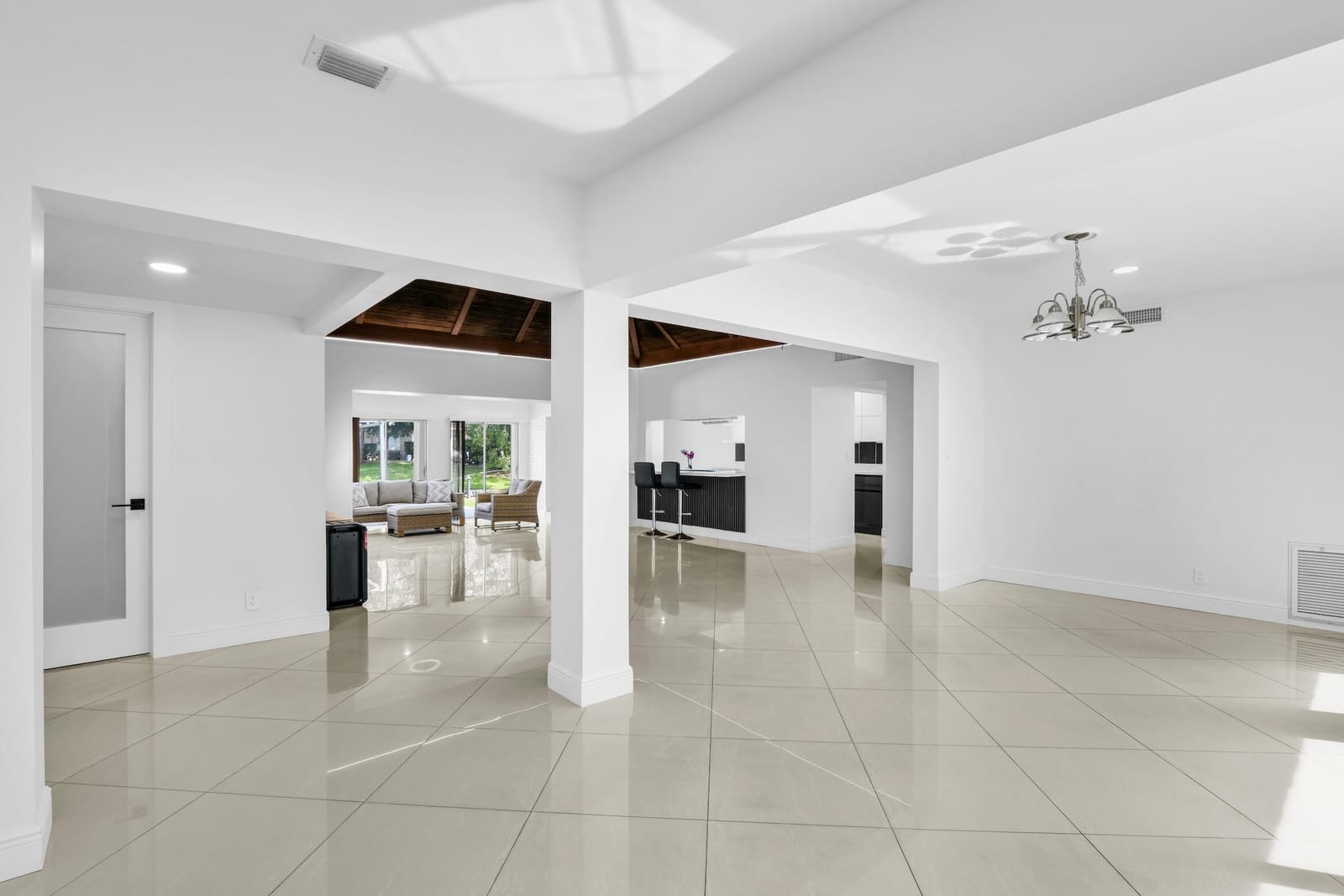 5707 WHITE HICKORY Circle, Tamarac, FL 33319 photo 13