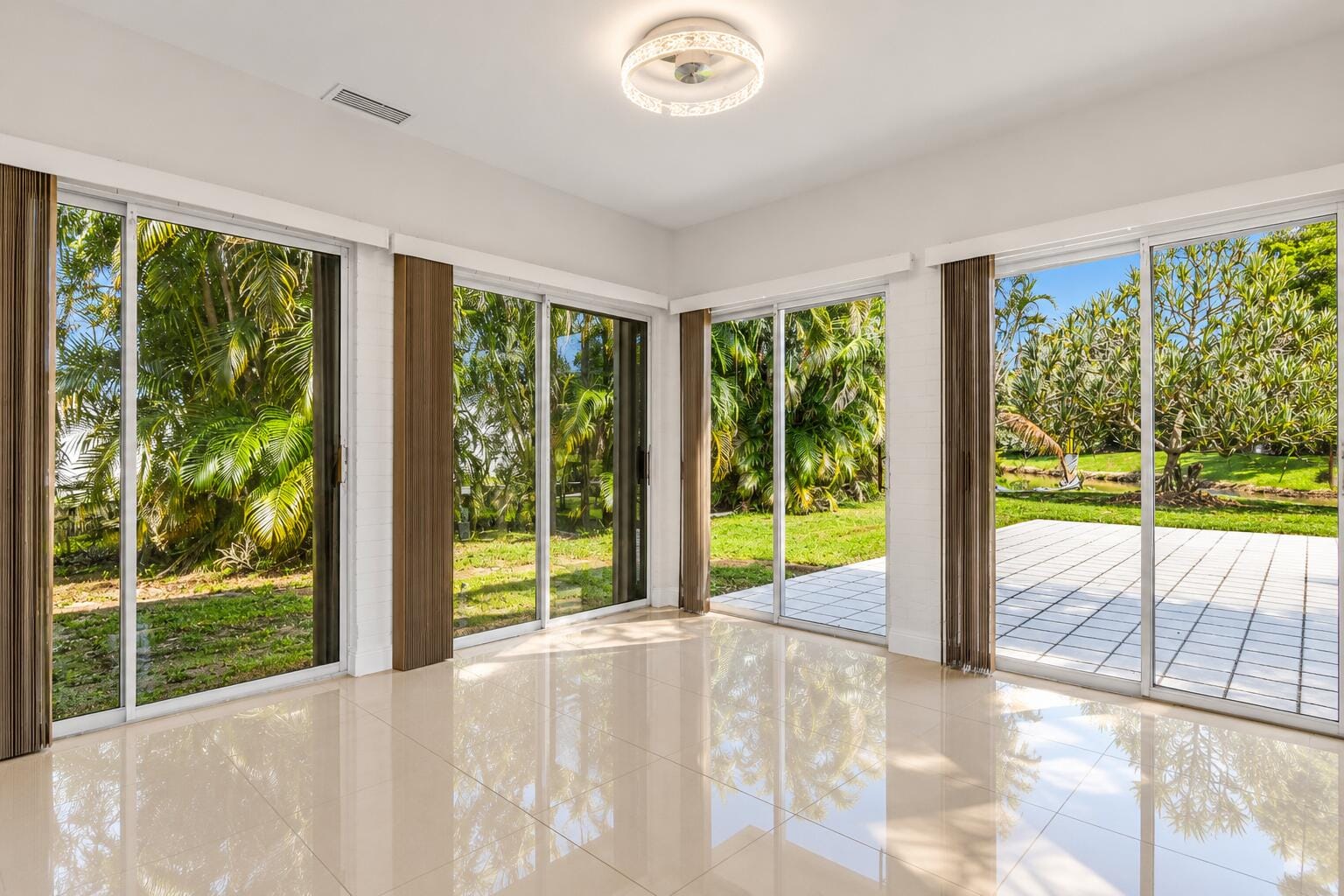 5707 WHITE HICKORY Circle, Tamarac, FL 33319 photo 27