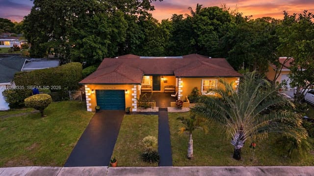 6571 SW 7th Court, North Lauderdale, FL 33068