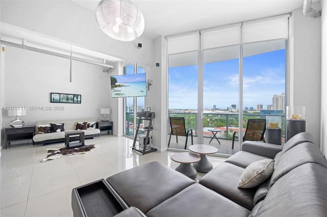 3029 NE 188th Street 919, Aventura, FL 33180