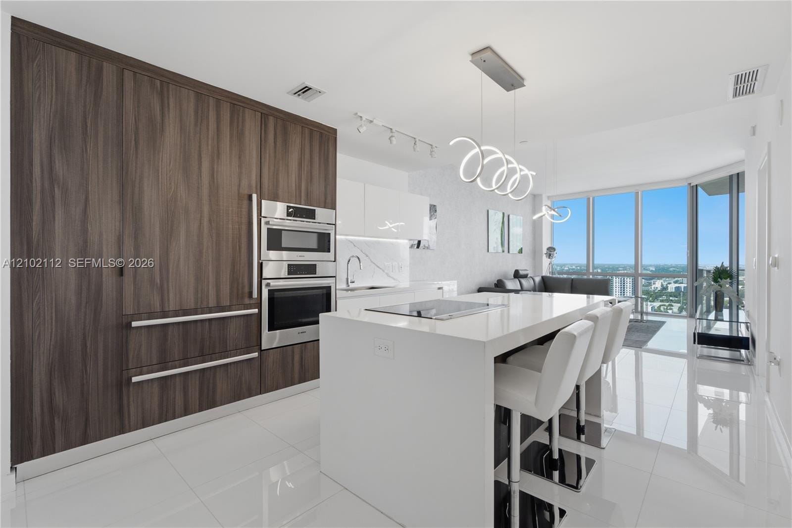 851 NE 1st Avenue 3906, Miami, FL 33132