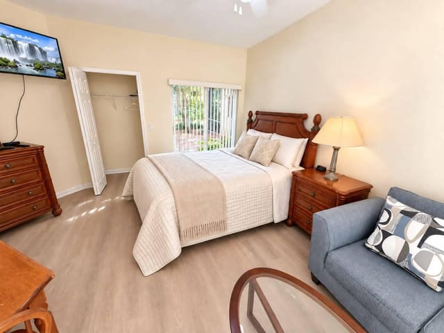 8319 MULLIGAN Circle B, Port St. Lucie, FL 34986
