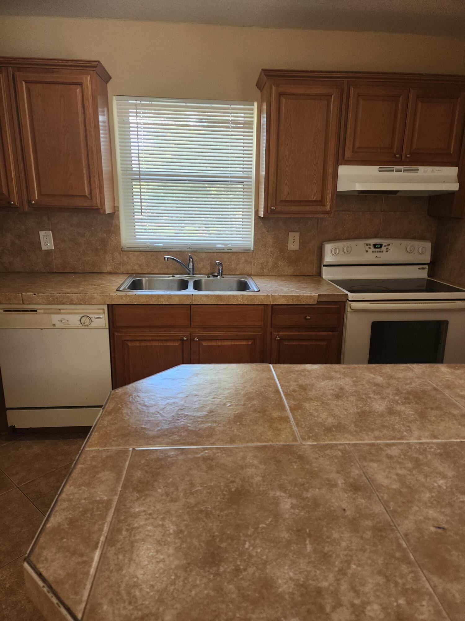 4150 WOODSIDE Drive 1-4, Coral Springs, FL 33065 photo 2