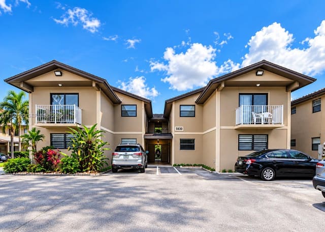 5930 W 25th Court 102, Hialeah, FL 33016