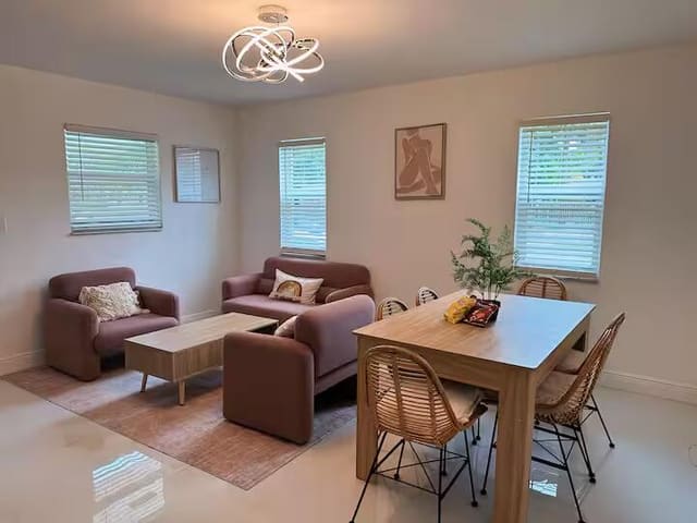 1720 NE 146TH Street, North Miami, FL 33181