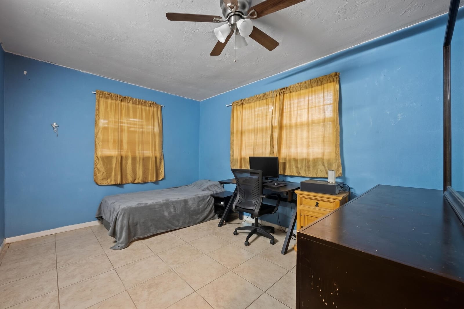 149 Broward Avenue — photo 8