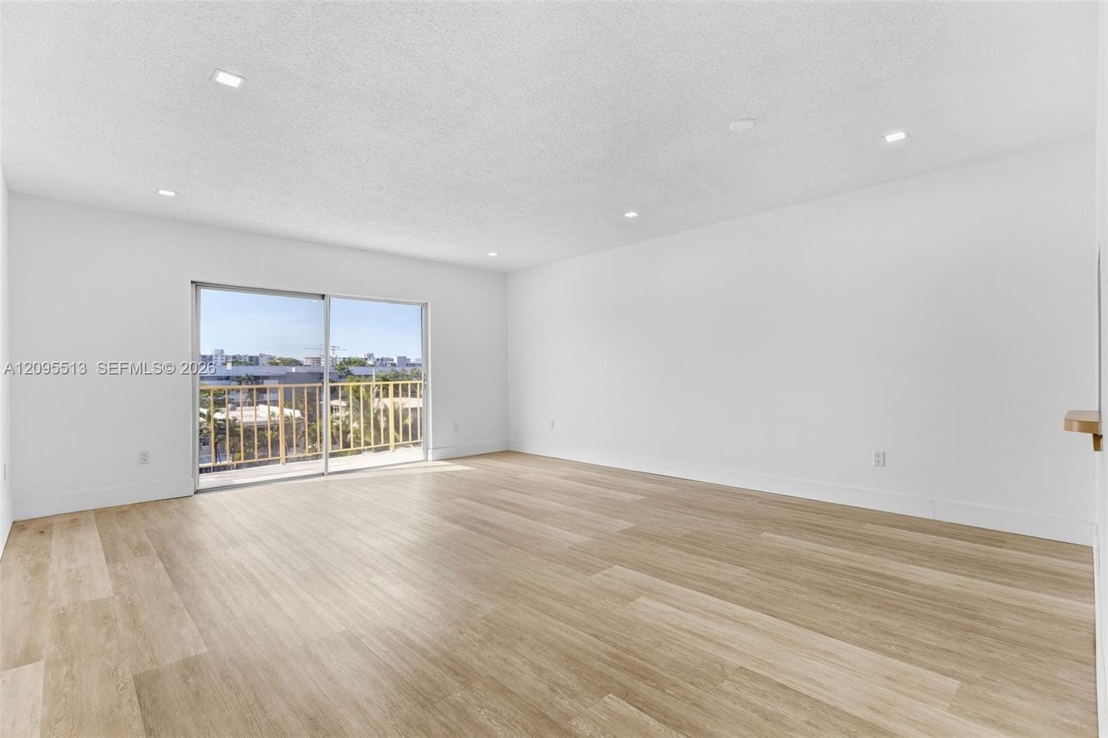 3770 NE 171st Street 402, North Miami Beach, FL 33160 photo 7