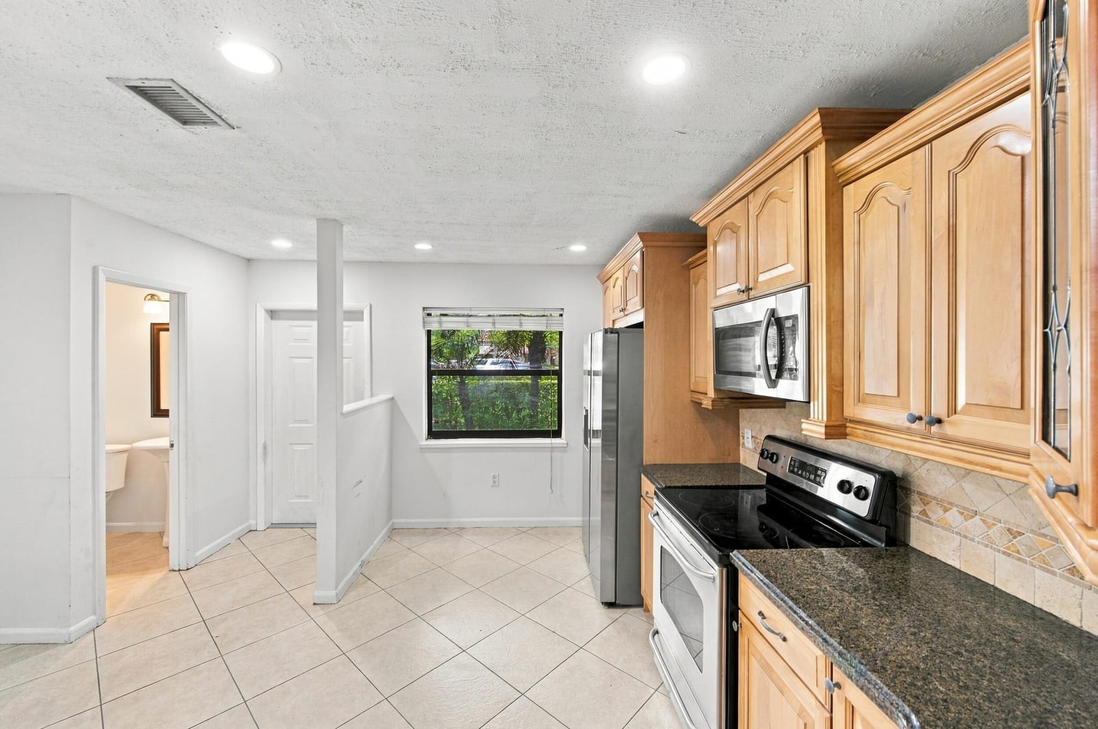4153 Coral Springs Drive — photo 6