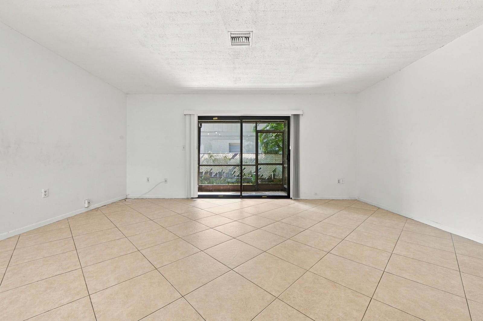 4153 Coral Springs Drive — photo 10