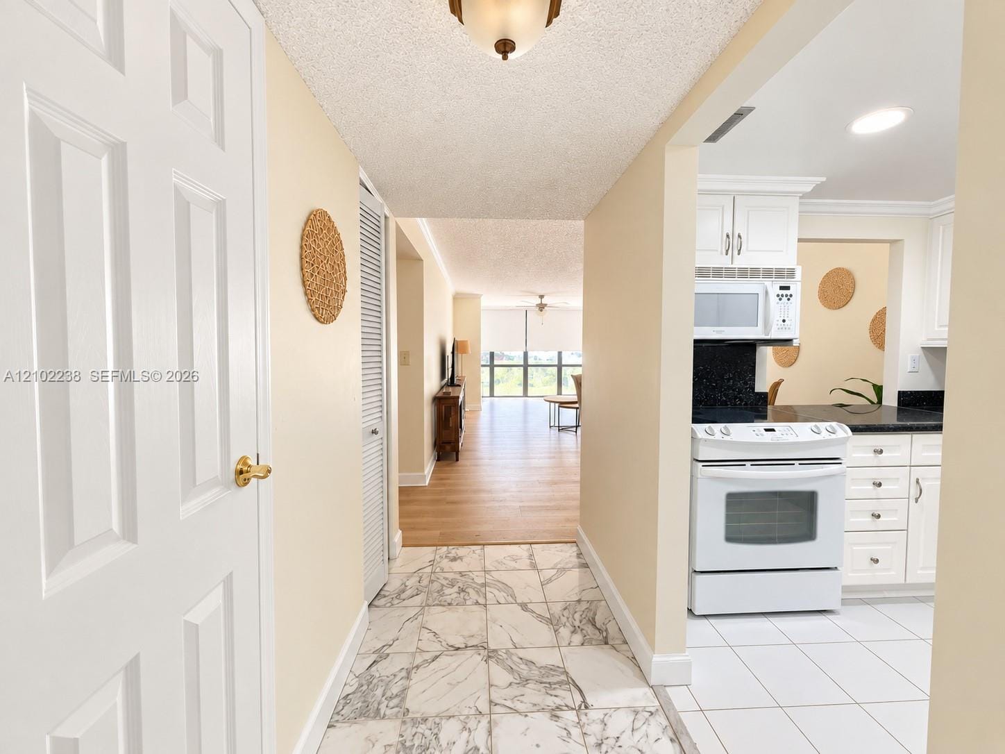1000 Parkview Drive 127, Hallandale Beach, FL 33009 photo 11
