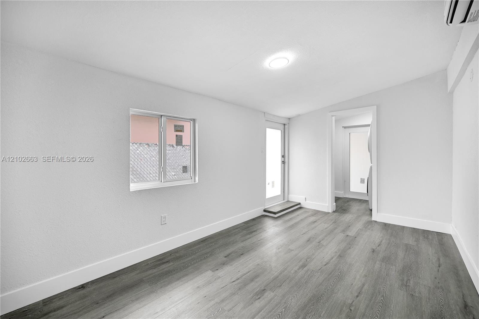 1018 NE 7th Street, Hallandale Beach, FL 33009 photo 5