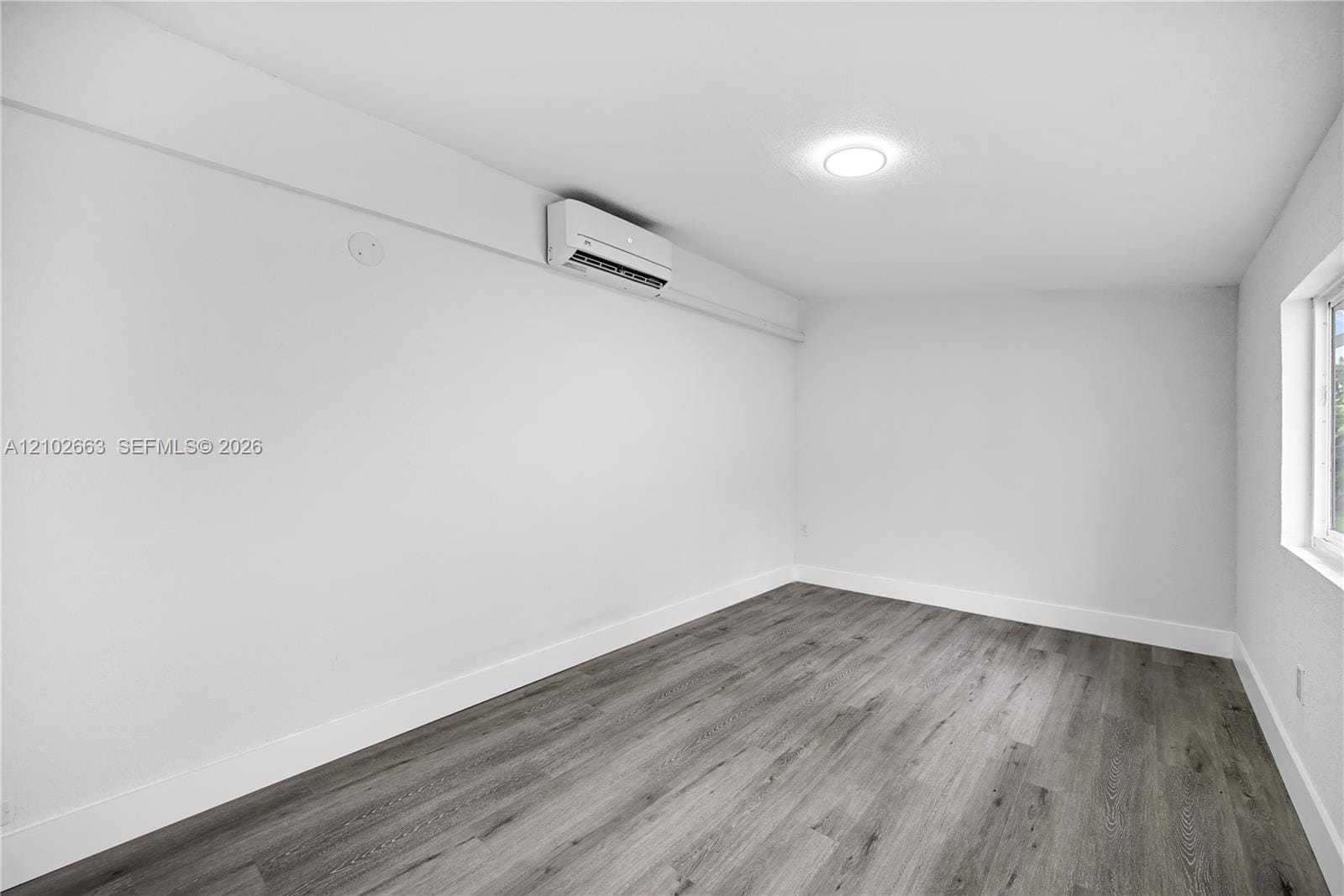 1018 NE 7th Street, Hallandale Beach, FL 33009 photo 8