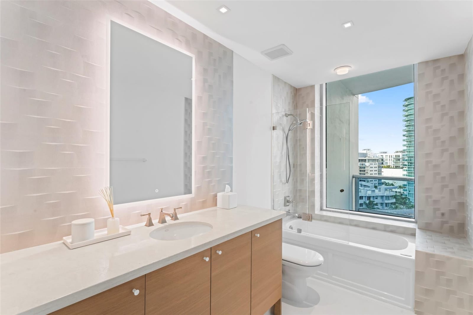 5959 COLLINS Avenue 1203, Miami Beach, FL 33140 photo 25
