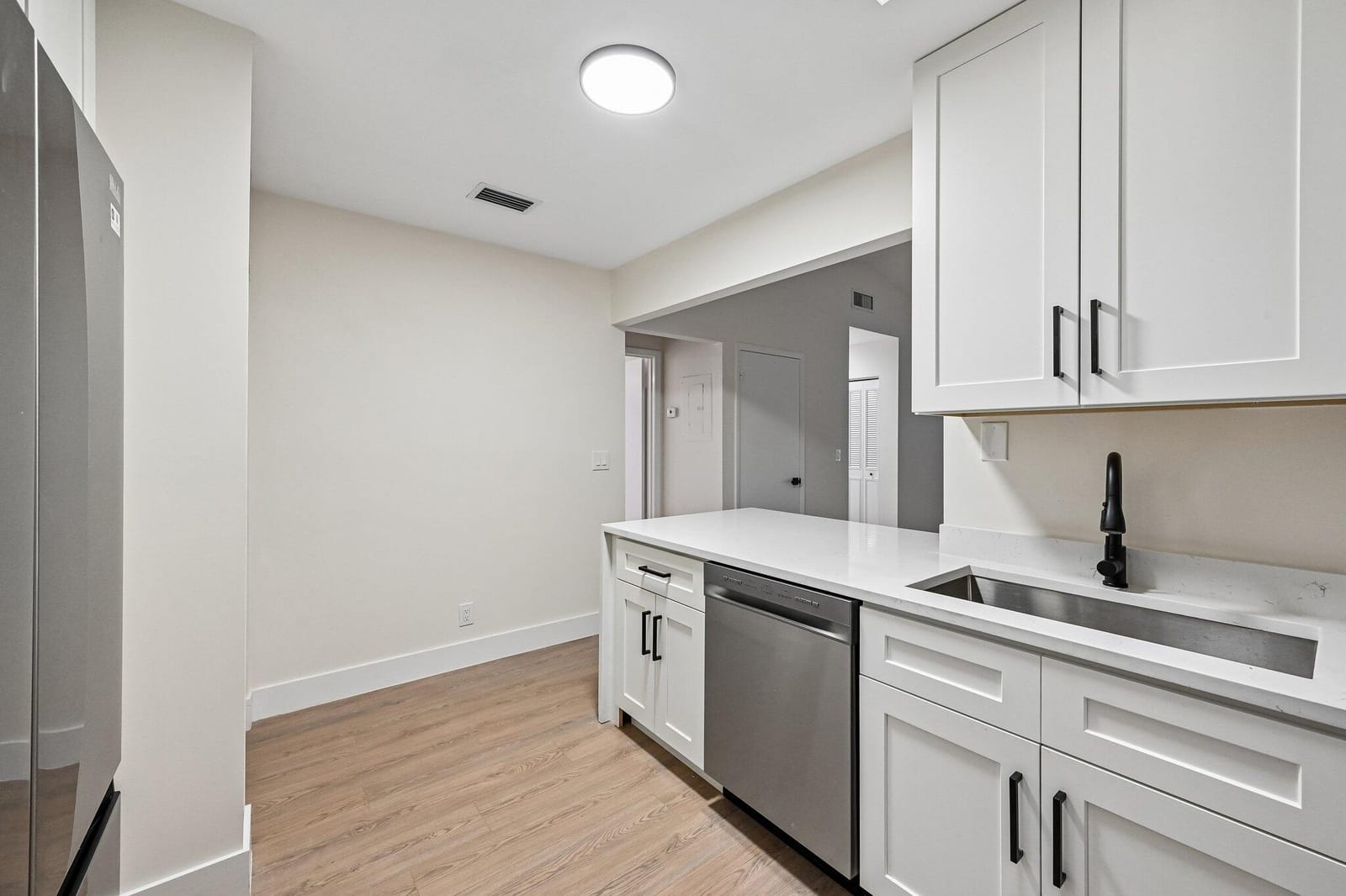 9095 SE Hobe Ridge Avenue — photo 6