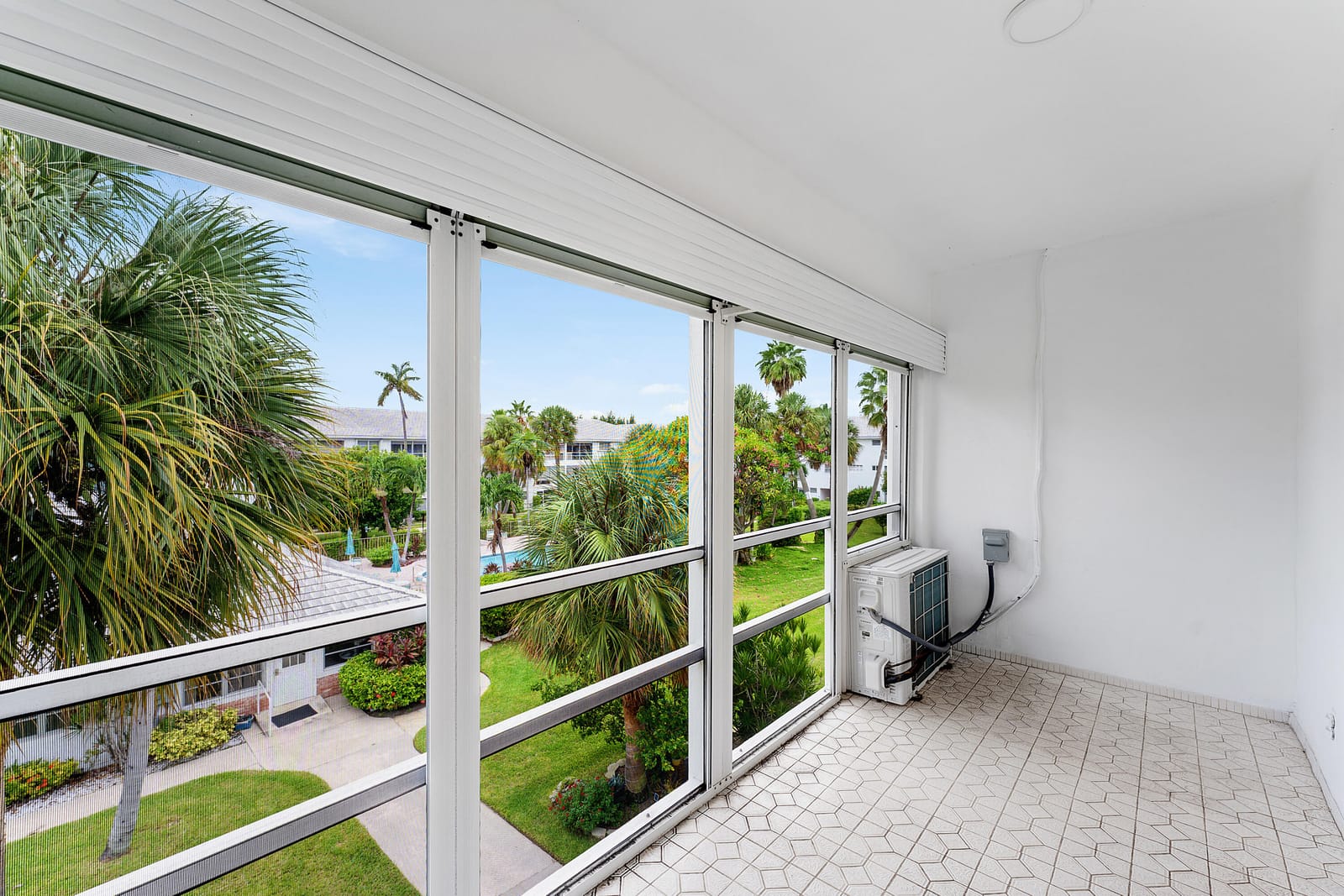 2050 NE 39TH Street E307, Lighthouse Point, FL 33064 photo 24