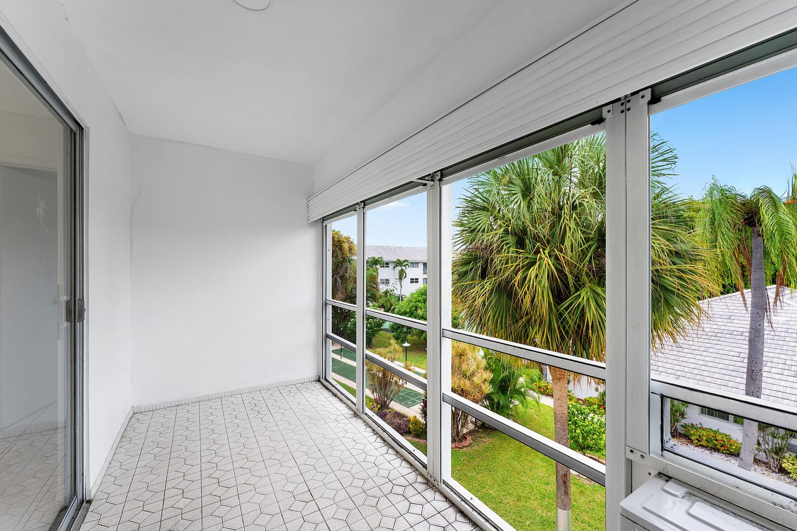 2050 NE 39TH Street E307, Lighthouse Point, FL 33064 photo 26