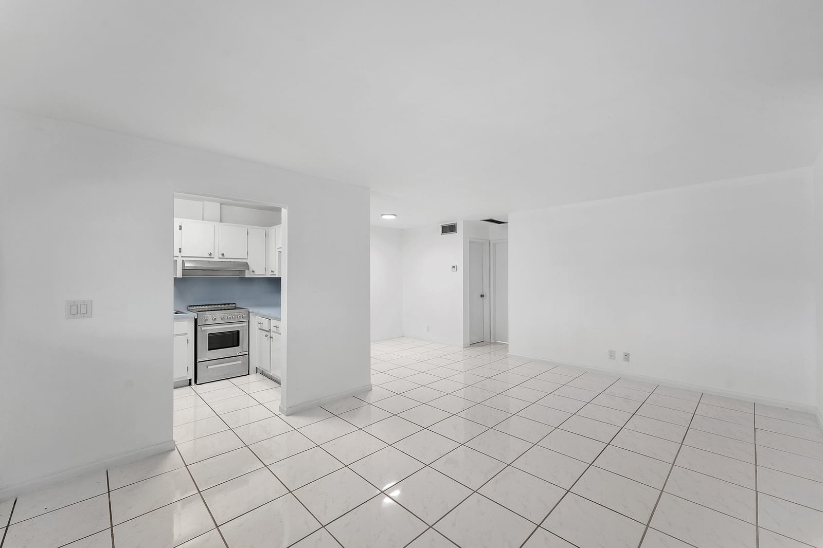 2050 NE 39TH Street E307, Lighthouse Point, FL 33064 photo 7
