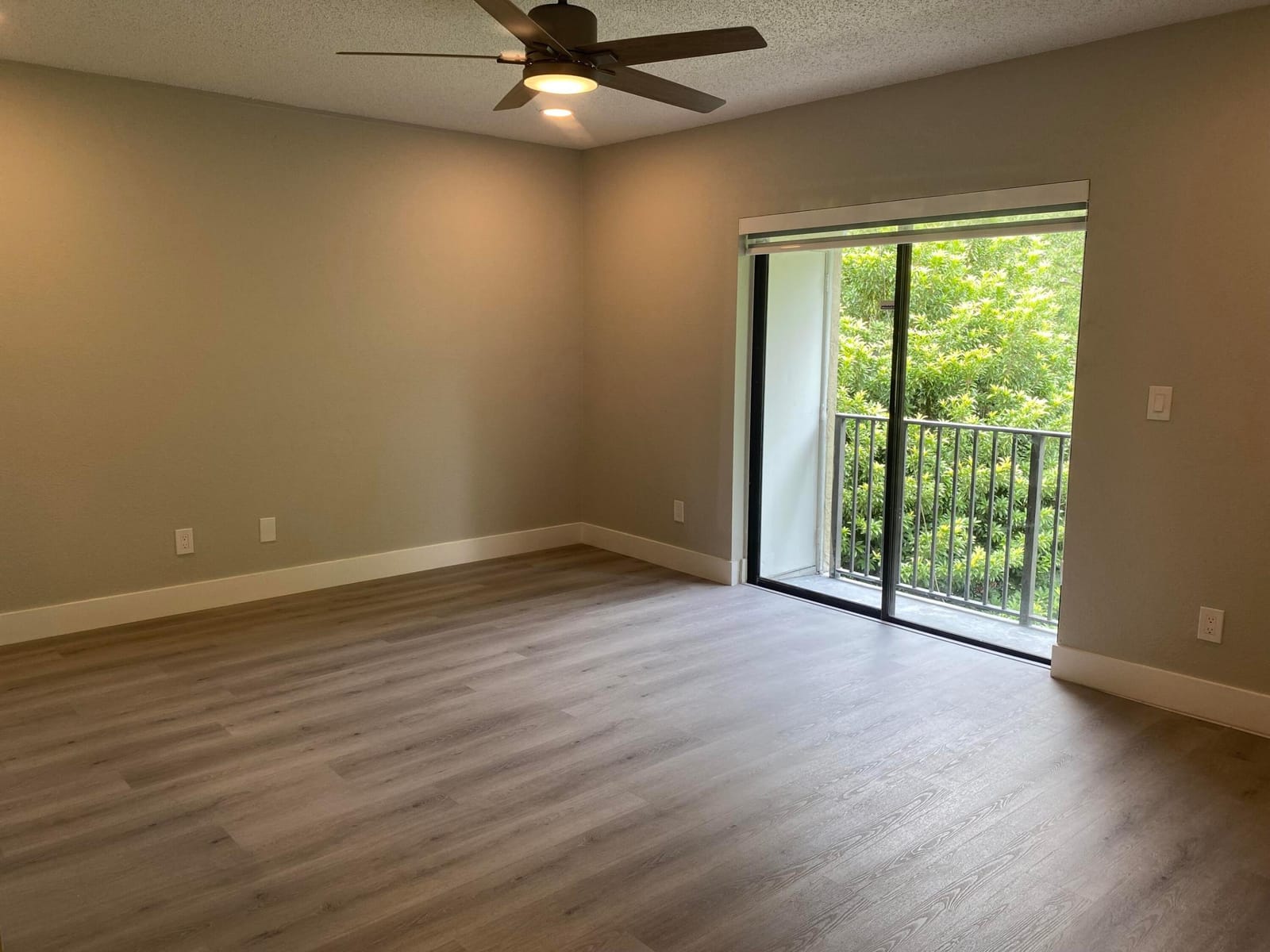 11432 NW 43rd Street Top Right, Coral Springs, FL 33065 photo 8