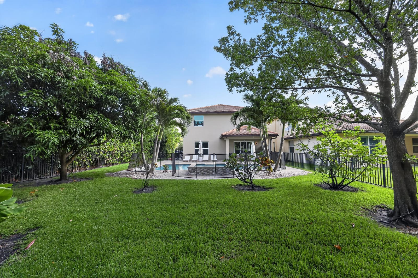 7050 LIMESTONE CAY Road, Limestone Creek, FL 33458 photo 5