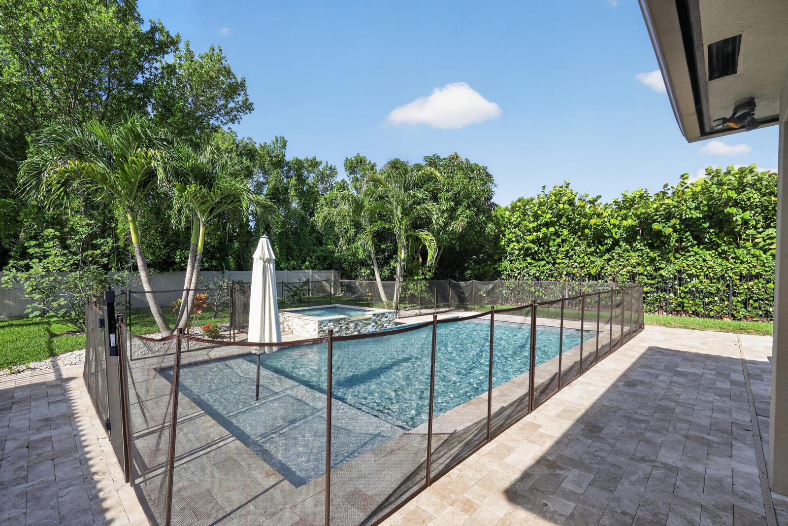7050 LIMESTONE CAY Road, Limestone Creek, FL 33458 photo 6