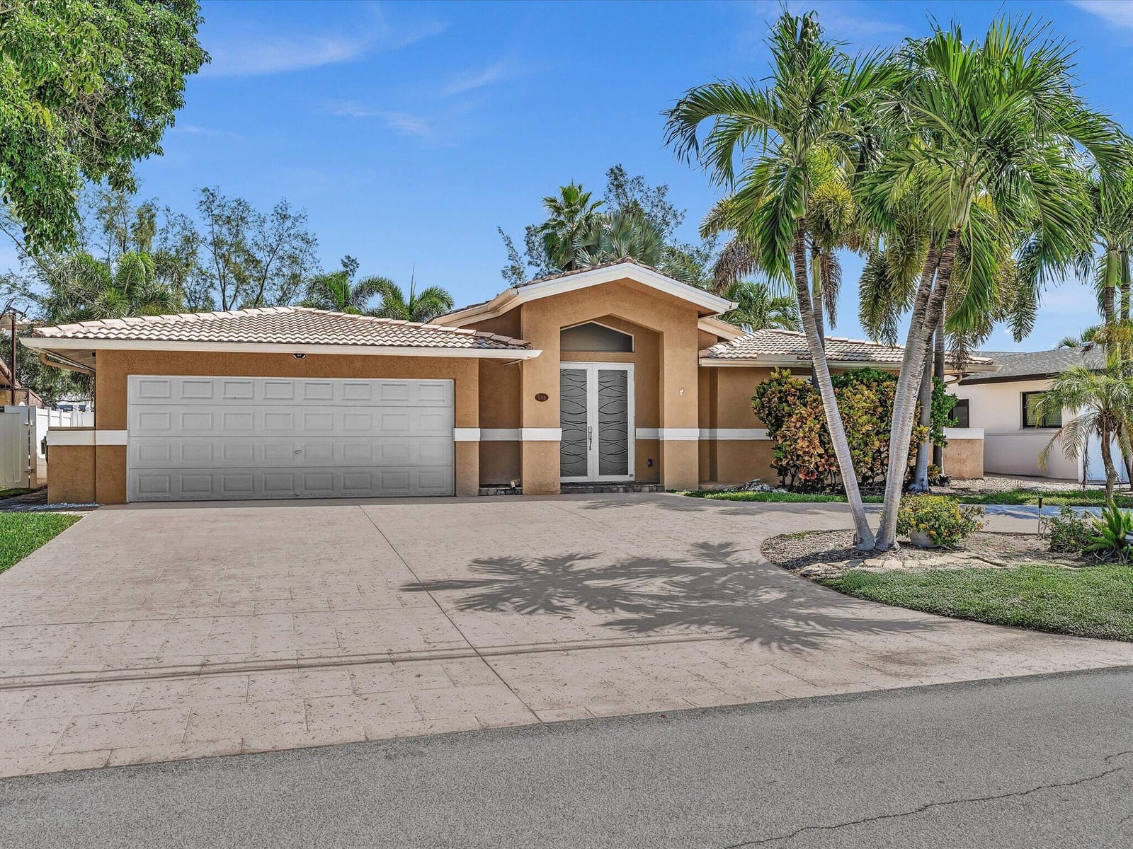 948 SE 10TH Court, Pompano Beach, FL 33060 photo 3
