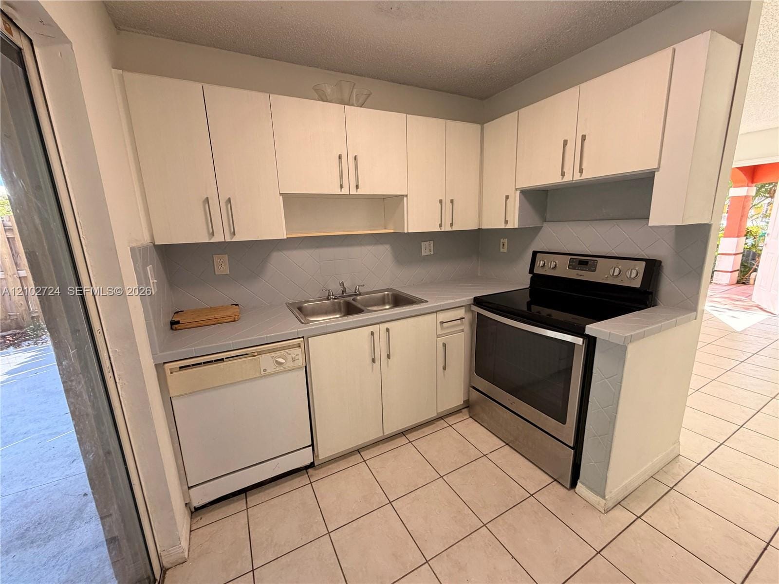 18674 SW 100th Avenue 18674 — photo 10