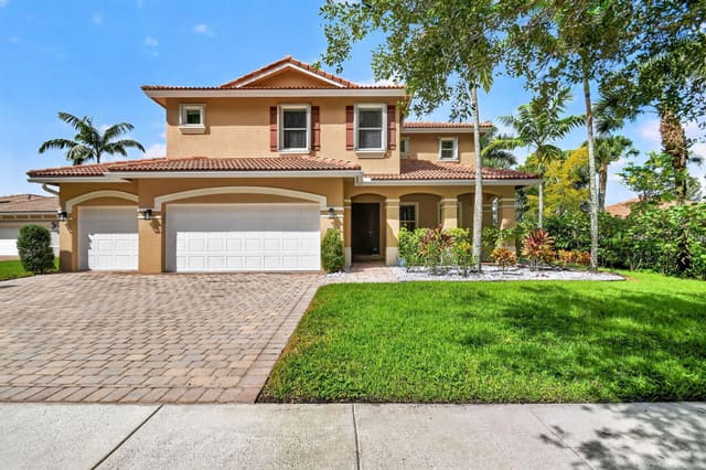 9070 WINTERHAVEN Circle, West Palm Beach, FL 33411