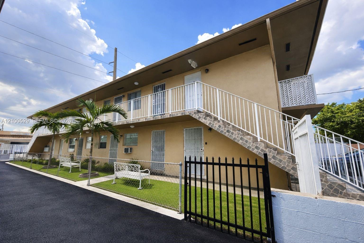 715 W 29th Street, Hialeah, FL 33012 photo 2