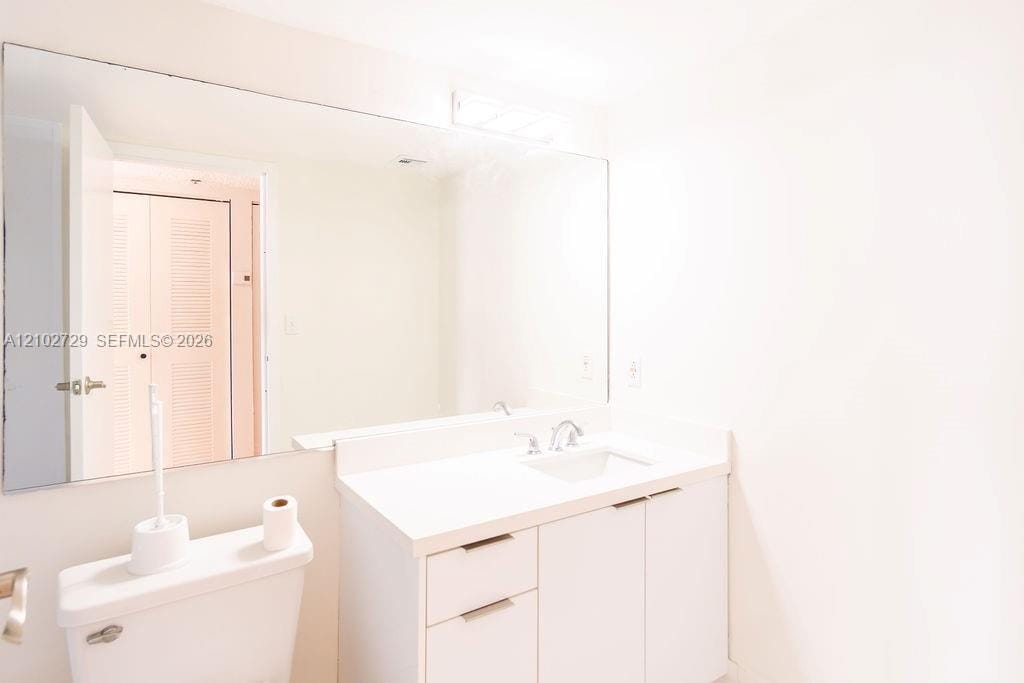 7601 E Treasure Drive PH124 — photo 12