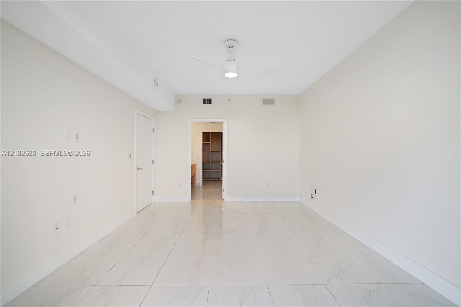 16385 Biscayne Boulevard 407 — photo 11