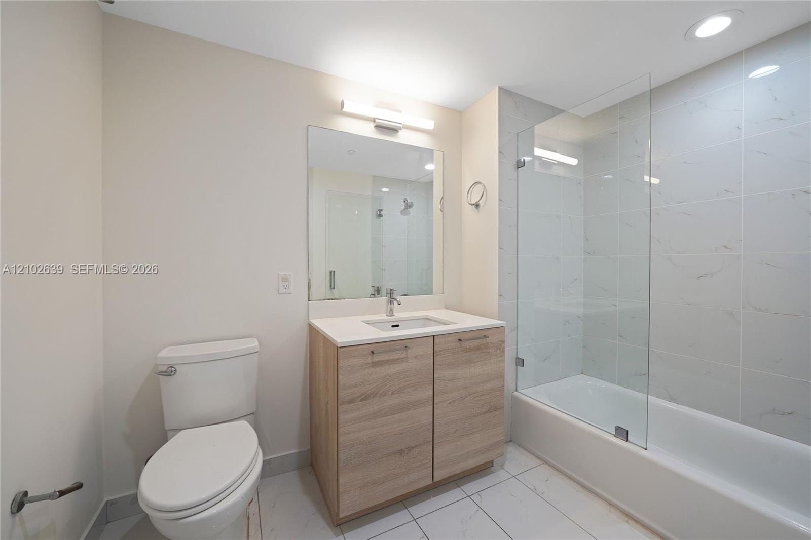 16385 Biscayne Boulevard 407, North Miami Beach, FL 33160 photo 20